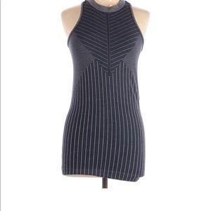 Athleta shirt